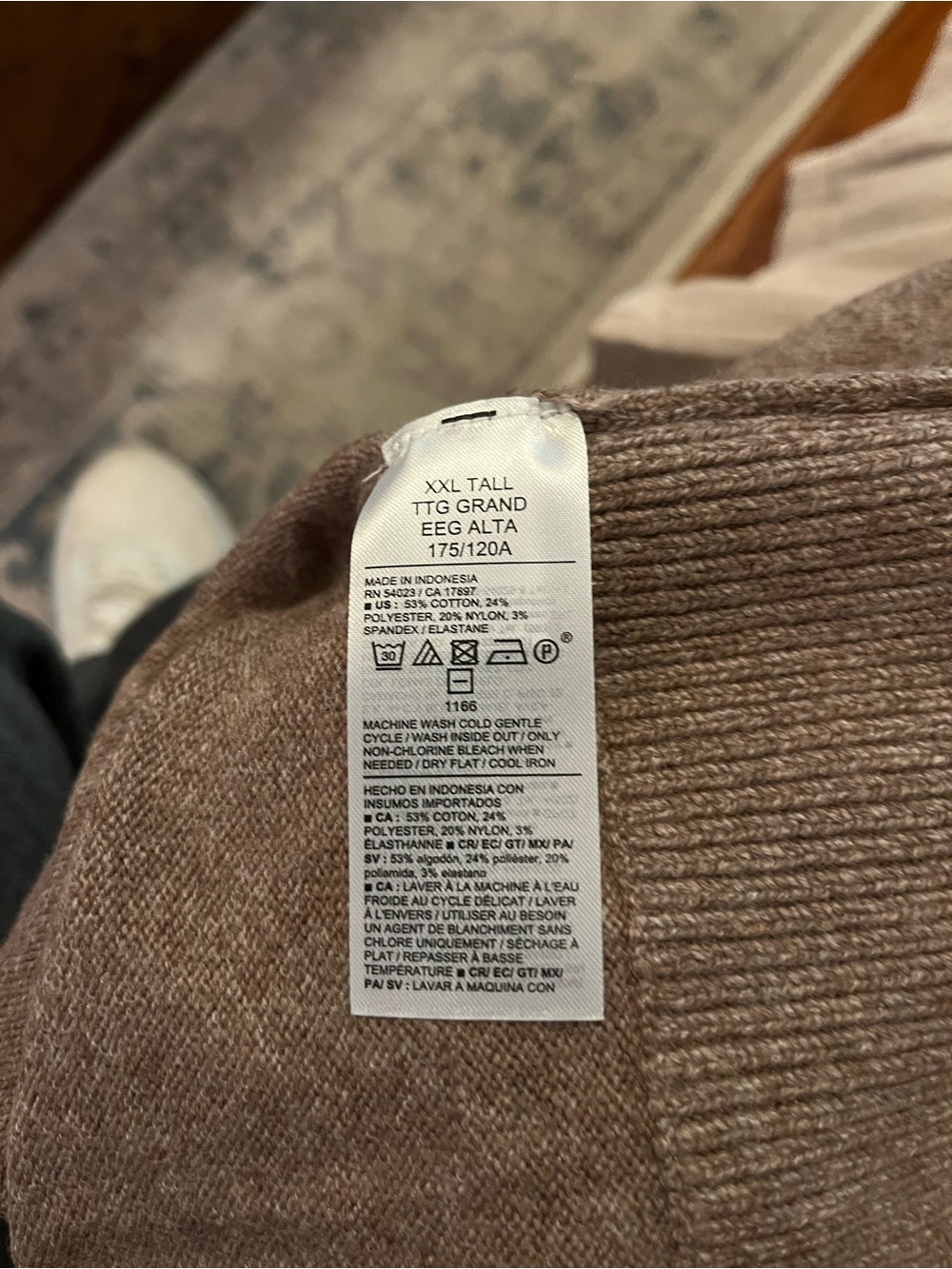 XXL Old Navy Women's V-Neck Sweater - Taupe - Picture 4 of 4
